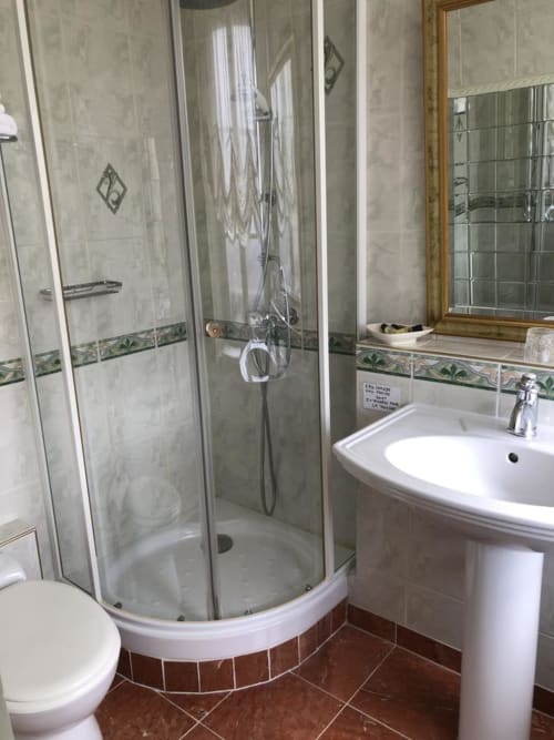 salle de bain - séjour à l'isle adam - le cabouillet