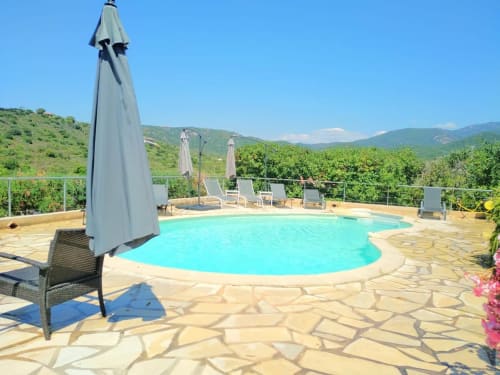 Villa somptueuse avec piscine en Corse
