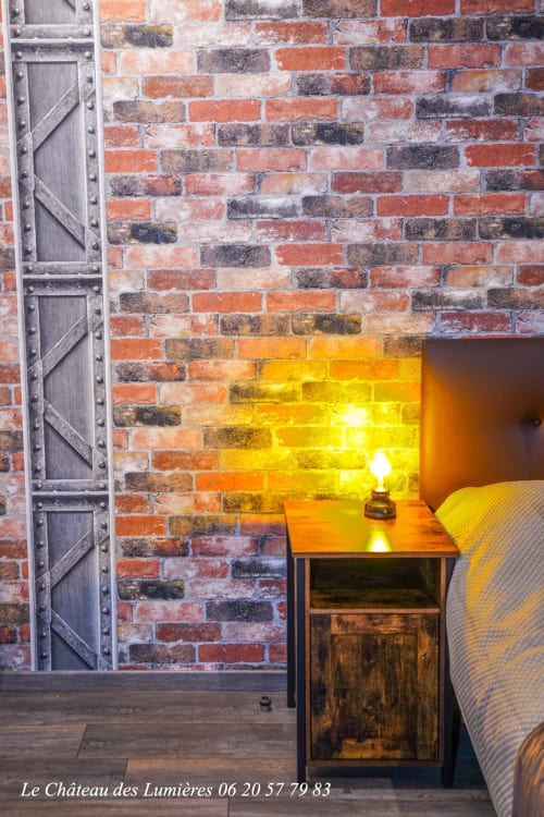 Industrial decoration room - brick - Bed and breakfast and spa - Le Château des Lumières