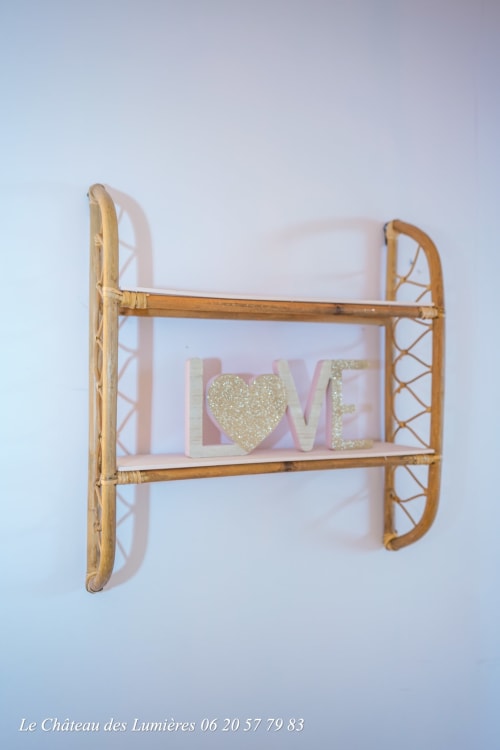 wall decoration - love - bohemian bedroom - Le Château des Lumières
