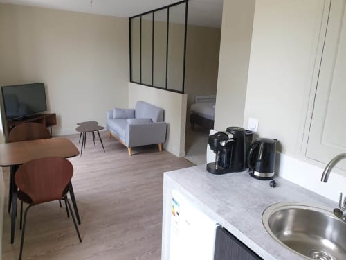 kitchen and living room - holidays in bayeux

