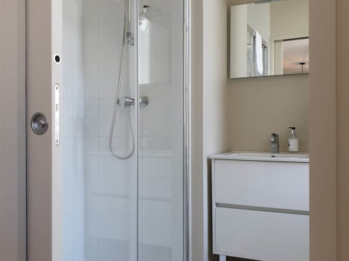 holiday in bayeux - shower - rental au loup
