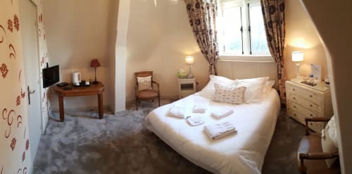 visit Normandy and the Bayeux tapestry - Le Castel