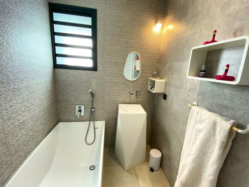 Salle de bain avec baignoire - Villa de vacances - La Réunion - La Maison des Jades