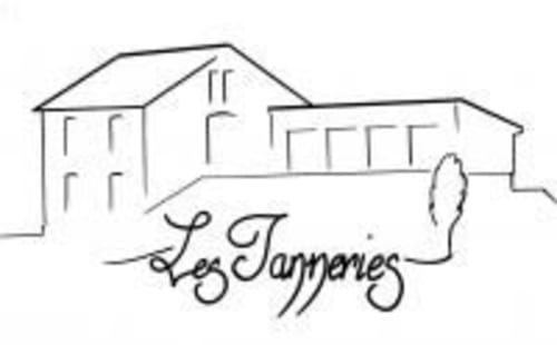 Les Tanneries, bar et restaurant insolite dans le Jura