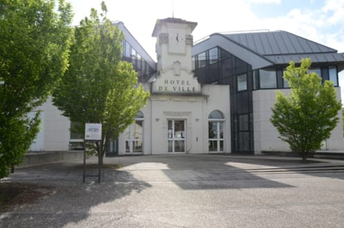 Hôtel à la Verrière / Hôtel Storia Da Ennio