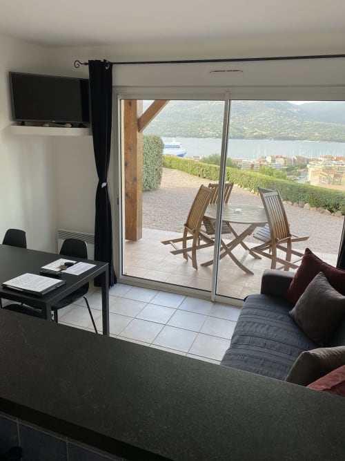 La vue depuis le salon - Résidence Terra Théa