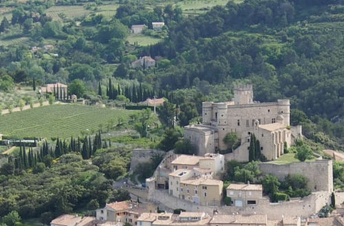 Le château du  Barroux-Le mas de la Lause-Chambre d'hôtes de charme-Photo Lucie Lonjon