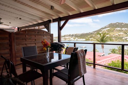 terrasse avec vue sur la baie d’oyster pond - Saint Martin