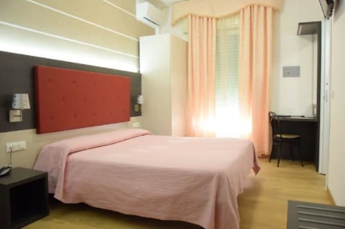 Hotel Hotel Verdi - Jesolo, 100 metri dal mare, 300 dal Caribe Bay