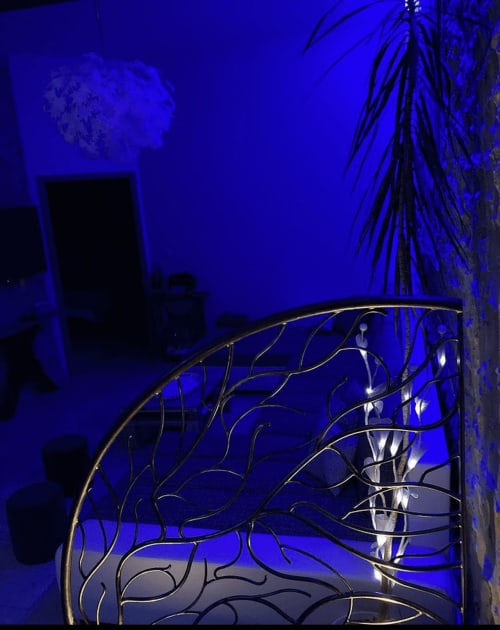 stairs with ornaments - Manoir Le Roc