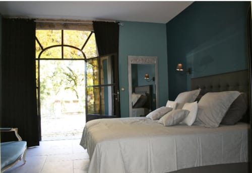 chambre avec accès jardin - location gite du Manoir Le Roc, chambre PMR