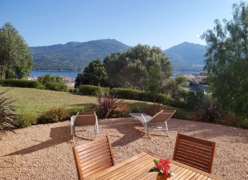 Vue depuis la suite sur Propriano et son golfe