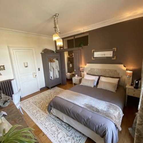 chambre cozy, romantique, vue dégagée sur le port du Mans
