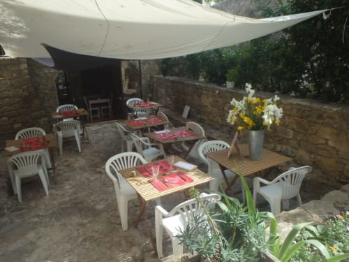 terrace restaurant - Prieuré d'Orniols