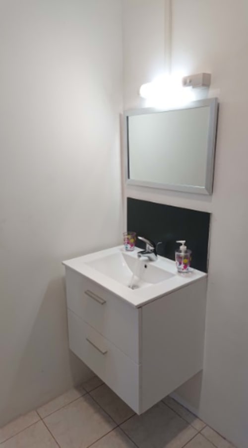 Vasque, salle de bain, studio Mayotte