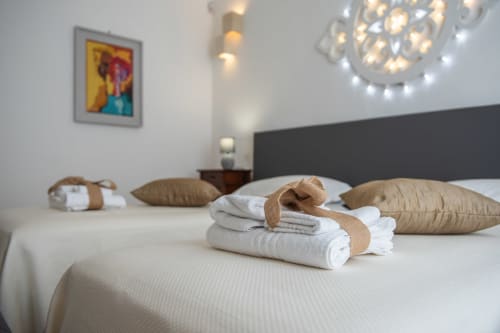 B&B Don Alessandro - camere con piscina a Surbo, Lecce, Salento, Mare, Relax, Arte, Gastronomia