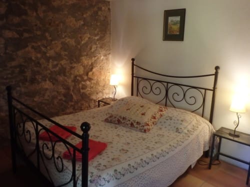 chambre double - logement vacances Gard 