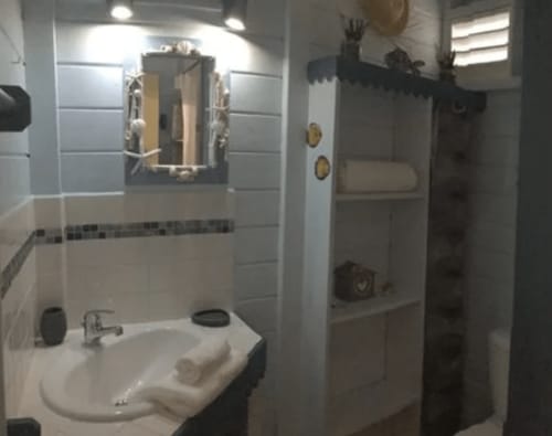 Location bungalow avec salle de bain privée | Guadeloupe