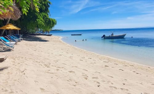 plage hôtel île Sainte Marie Madagascar Ecolodge le Ravoraha