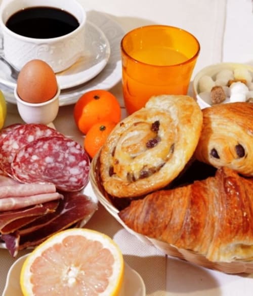 hotel with breakfast Montignac - Hotel La Roseraie