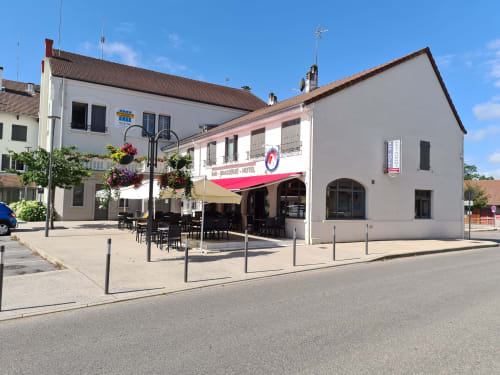 Restaurant avec terrasse en Saône et Loire |  Hôtel - restaurant Le Chapon Bressan