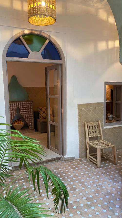 entrée salle patio - Riad Tawargit - marrakech 