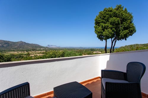 Camera matrimoniale con balcone e vista mare | Affittacamere La casa in collina - San Teodoro (Sardegna)
