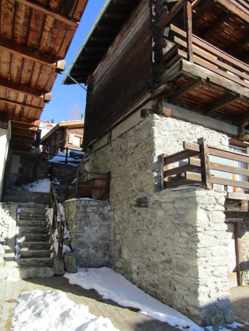 entrée de la loveroom - village de Mase 