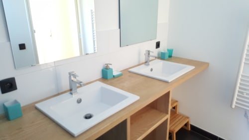 Salle de bain - double vasque - Gîte La Ferm'h 