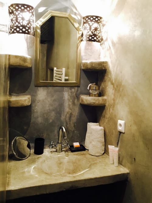 salle de bain du Riad Tawargit 
