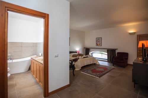 B&B Don Alessandro - camere con piscina a Surbo, Lecce, Salento, Mare, Relax, Arte, Gastronomia