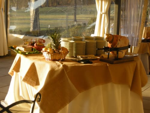 Buffet - Villa Scati B&B e appartamenti | Melazzo, Piemonte - parcheggio, piscina e palestra, massaggi, ristorante, cantine, bar, ricevimenti, matrimoni, eventi 