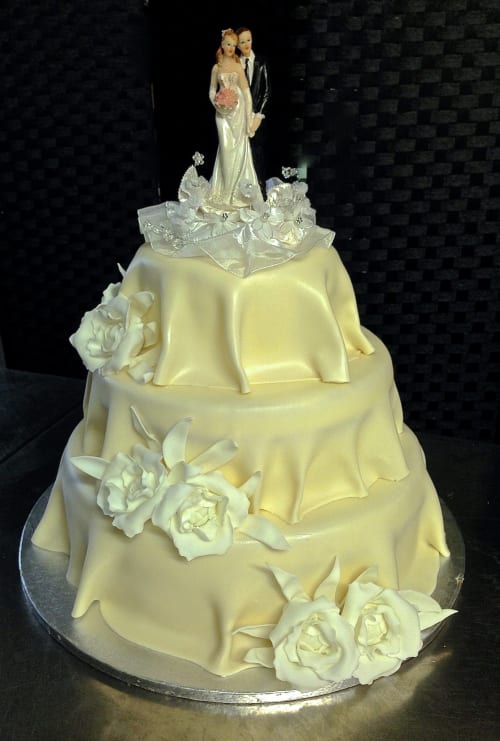 Torte nunziali - Villa Scati B&B e appartamenti | Melazzo, Piemonte - parcheggio, piscina e palestra, massaggi, ristorante, cantine, bar, ricevimenti, matrimoni, eventi 