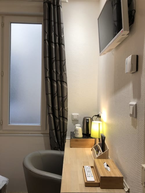 Résidence Natura - Chambre double  avec espace bureau - Ax les Thermes