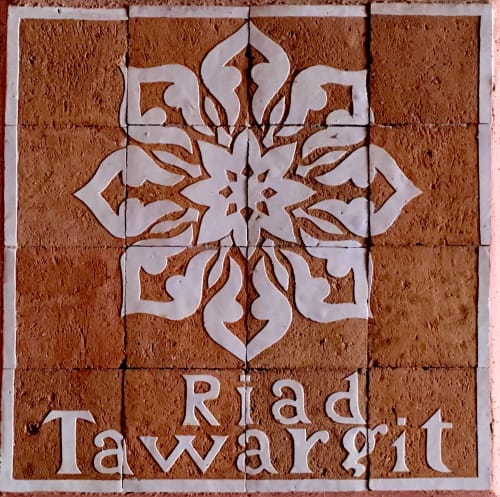 Riad Tawargit logo - luxury stay in Marrakech