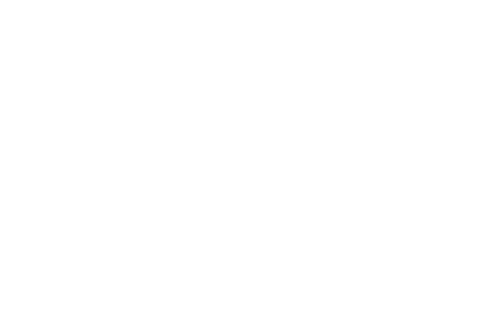 Intérieur minimaliste et lumineux de La Tzoum'hostel à La Tzoumaz, Suisse