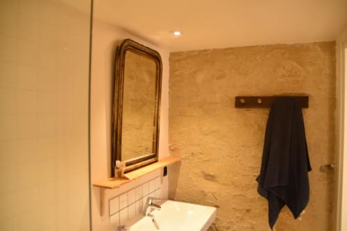 family room with bathroom - bed & breakfast Les Maillettes in Les Epesses