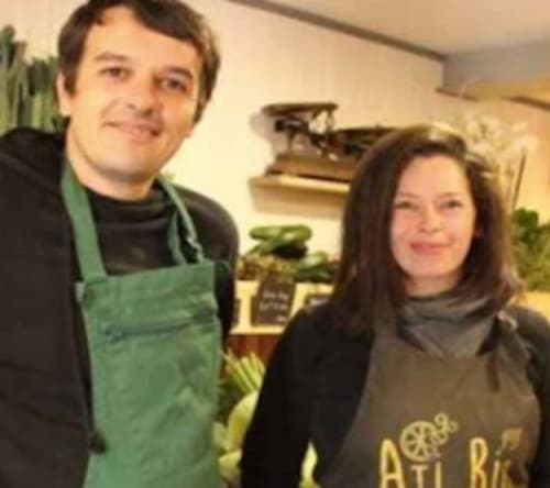 Maxime et Morgane, magasin de fruits et légumes bio Honfleur.