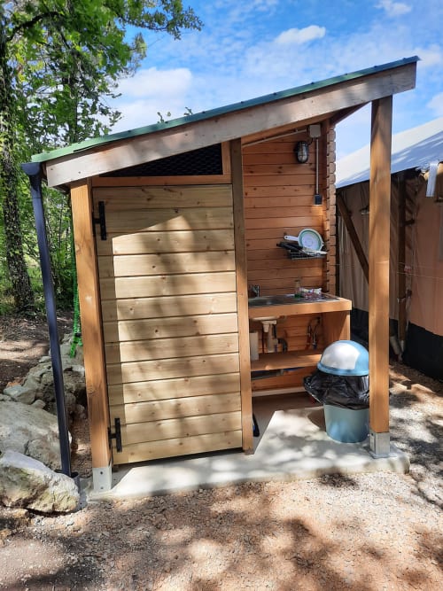 experience tente lodge - entièrement  équipée - maison d'hôte - domaine de la Boissière à Andillac