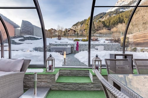 Live a relaxing moment in the Veranda
