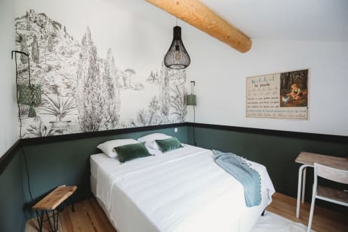 Holidays with friends, charming cottage, near Luberon
