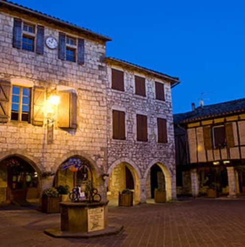 visiter Castelnau de Montmiral - Maison d'hôtes de la Boissière à Andillac