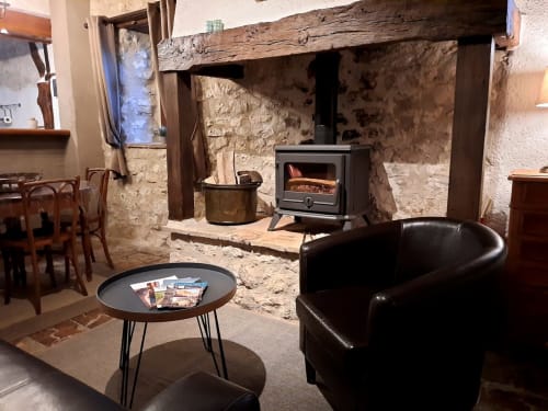 stay in Haute Garonne - independent gite - wood stove - domaine de la Boissière