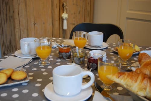 home made breakfast - escapade in the Rhône - bed and breakfast near Lyon - Les Terrasses Dorées in Beaujolais