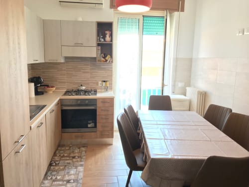 Modern kitchen and dining area in Lake View Panorama apartment at Appartamento Giustina, Gargazzone with gas cooktop and