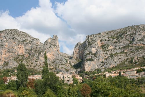 Ville de Moustiers | Le Mas des Pins