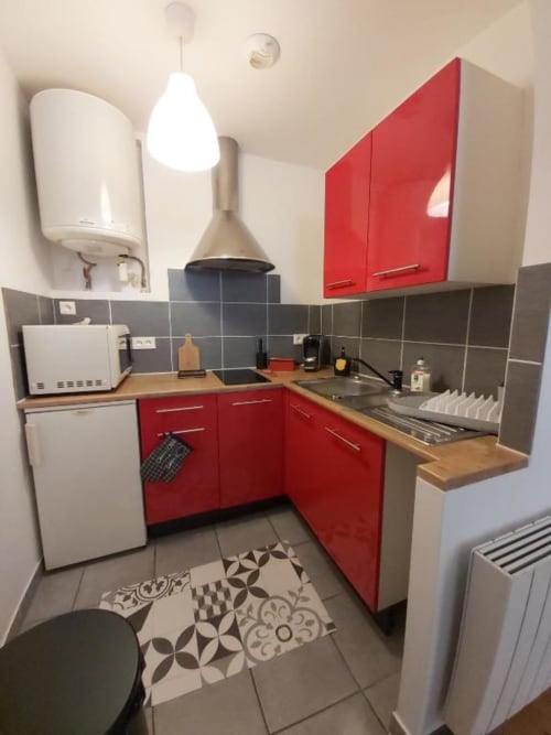 studio avec cuisine équipée - Location Appartements - Le Saint Georges à Villefranche-de-Rouergue