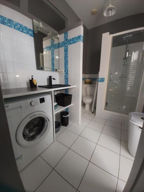 appartement avec salle d bain - douche - Location Appartements - Le Saint Georges à Villefranche-de-Rouergue