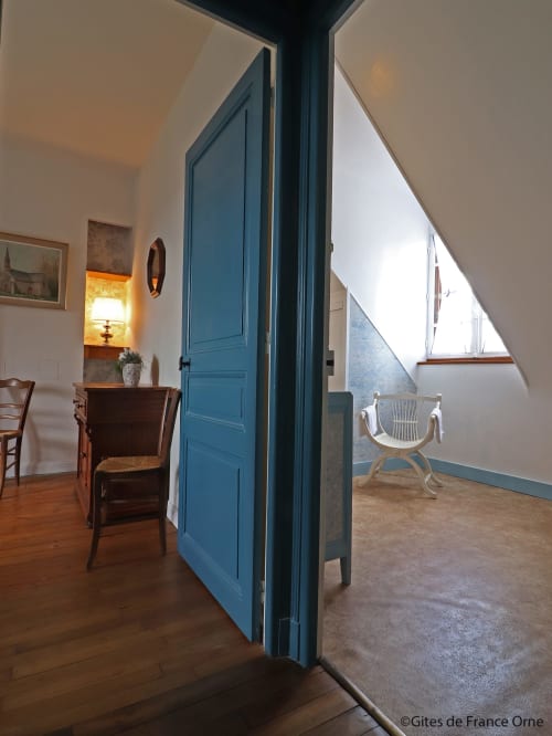Chambre double avec salle de bain privative, Cisai Saint-Aubin. 